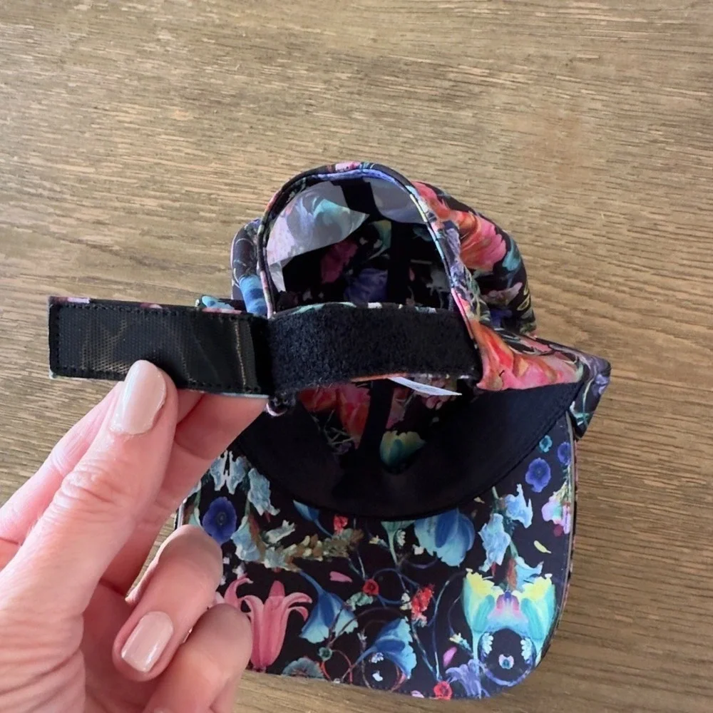 NWOT Lululemon Fast and Free Running Hat-Flowerscope Black Multi-Style# W9EPLS